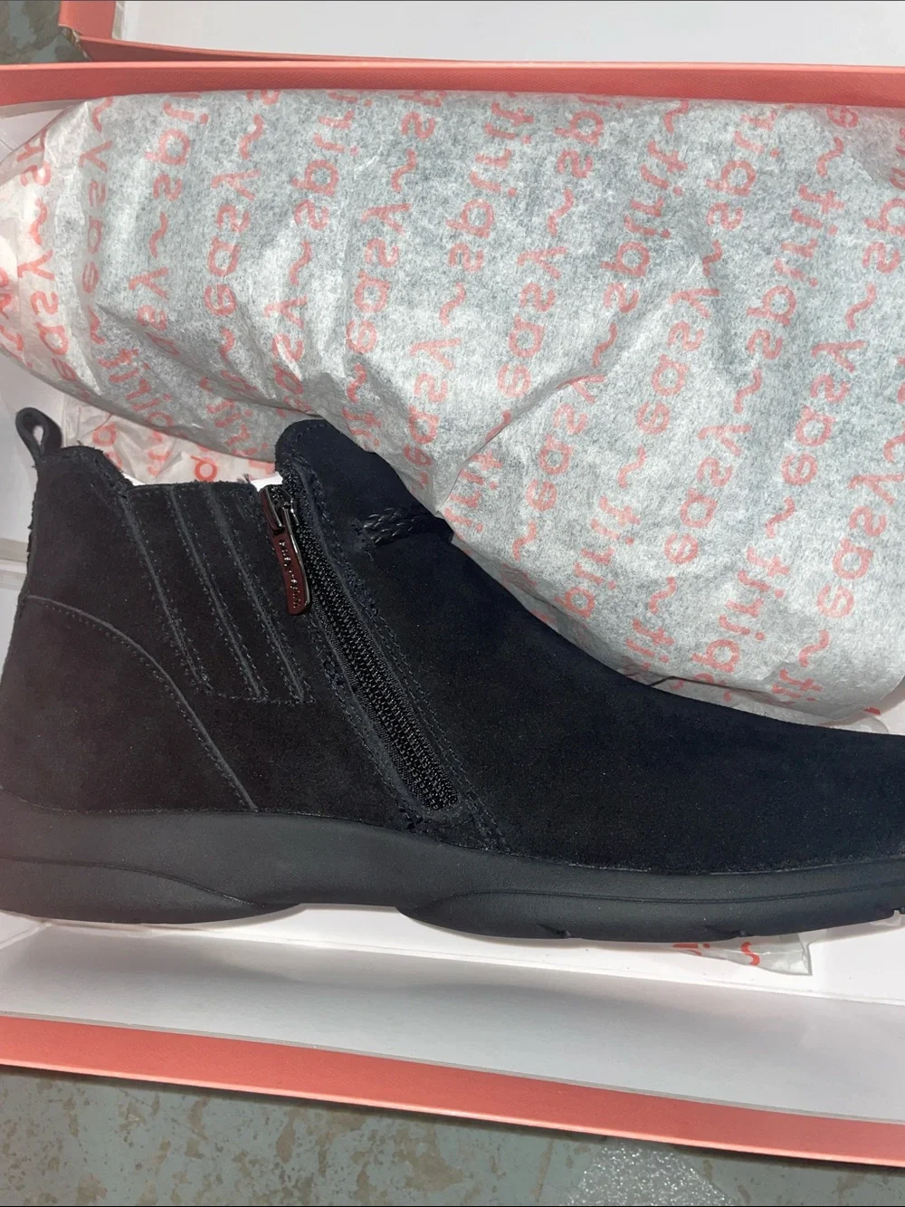 Easy Spirit Men's Black Suede Chukka Boot with Side Zip